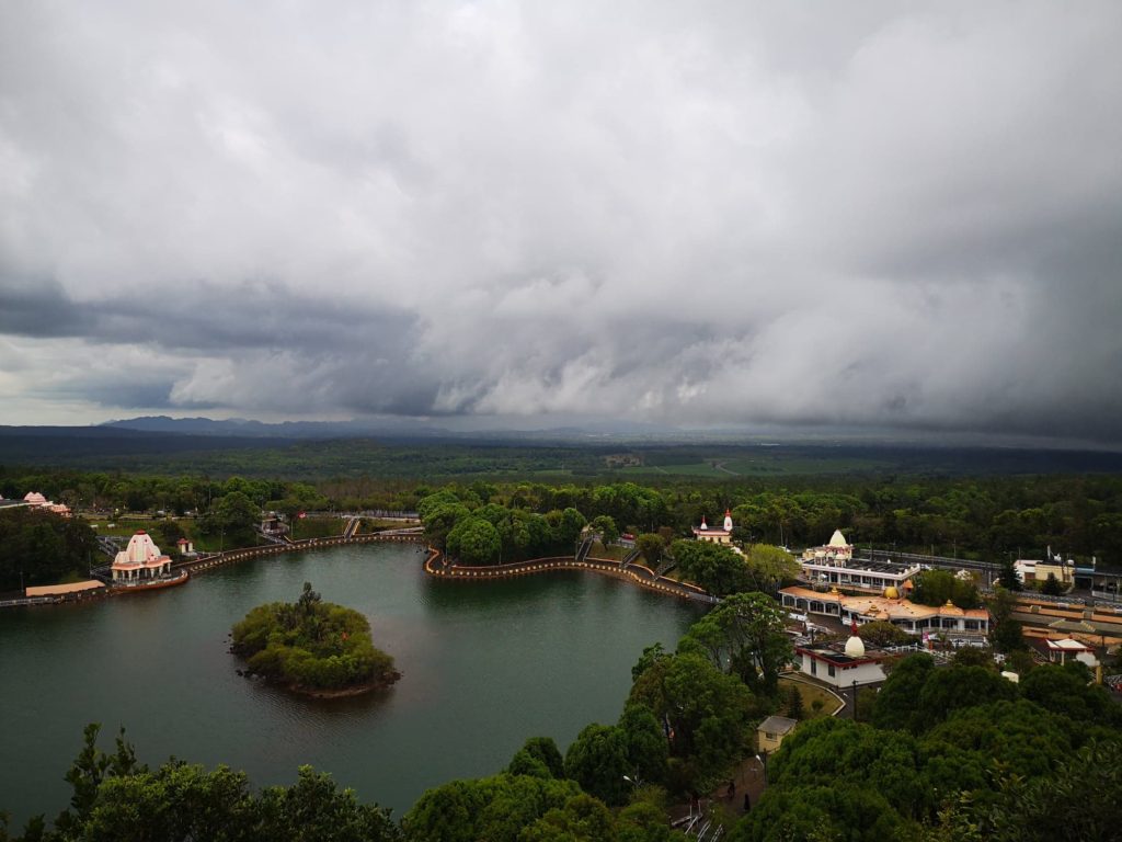 grand bassin mauritius ganga talao templu hindus